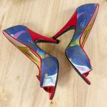 Carlos by Carlos Santana Pounce Graffiti Print Peep Toe Pumps Red Multi 6 Blue Photo 4