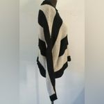 Glam  Black Tan Loose Weave Striped Sweater Size Small Loose Boxy Fit Photo 2