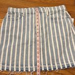 7 For All Mankind NWT white striped denim skirt size 30 Photo 8