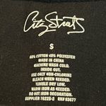 City Streets  Love Wins Short Sleeve T Shirt Size Small Pride Rainbow LGBTQ+ Photo 3