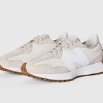 New Balance Figs 327 in Cream, Size 7.5 Photo 0