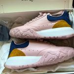 Alexander McQueen FINAL SALE🌻 light pink leather sneakers Photo 1