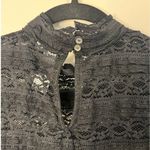 Anthropologie  Guest Editor Women's Lace Mock Neck Tiered Sleeves Top Black sz XS Photo 2