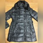 Vince Camuto Women's Lg.  black Belted Puffer Coat with removable fur collar Photo 3