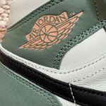 Nike Jordan 1 Mid Photo 5