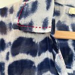 Navy and White Tie Dye Button Photo 3