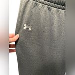 Under Armour  Women’s Semi Fitted Gray Sweatpants Size Large Photo 1