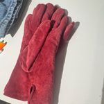 Isotoner Vintage 80s  Women’s Burgundy Suede Gloves Photo 2