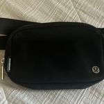 Lululemon Everywhere Belt Bag Photo 0