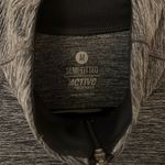 Old Navy Active Semi-Fitted Long Sleeve Pullover Photo 2