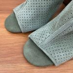 White House | Black Market “Mackenna” Green Suede Perforated Heels Mules Size 8M Photo 12