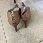 Adrienne Vittadini Tan high heels Photo 2