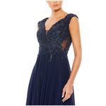 Mac Duggal NWT 20264 Appliqued
Cap Sleeve Bodice Flowy Gown
Navy Sz 10 $598 Photo 2