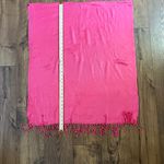 Pink shawl scarf Fringe edges 27”x70” Photo 5