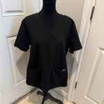 FIGS Casma Three-Pocket Scrub Top black Short Sleeve scrub size xl large Photo 1