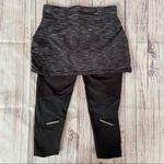 Athleta Contender 2 in 1 Skirted Skort Capri. Size Small. Excellent Condition. Photo 8