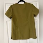 FIGS  Catarina One Pocket V-neck Scrub Top Olive Green
Size XS Photo 4