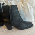 Acne Studios Acne ‘Pistol’ EUC Black Leather Heel Ankle Boot 37/7 Photo 3