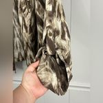 Chico's Zenergy by Chico’s Brown/Beige Zip Up Abstract Print Jacket Size 2 Photo 4