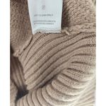 dRa Los Angeles Womens Small Beige V Photo 4