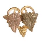 10K Black Hills Gold Leafs Grapes Small Pin Photo 0