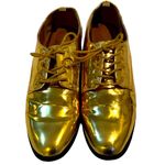Rue 21 junior gold metallic lace up shoes size 7/8 Photo 2