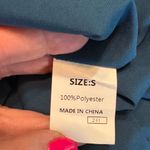 Elegant Teal Off Photo 10