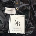 Everly faux velvet mini dress Photo 5