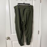 All In Motion  Joggers Size Large Photo 1