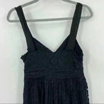 DKNY  Donna Karan Black Lace V Neck Pleated Fit Flare Formal Dress Women’s Size 8 Photo 3