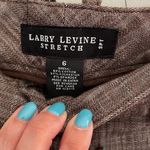 Larry Levine NWT  Copped Stretch Pants. Size 6‎ Photo 4