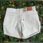 Levi's Levi’s White Denim Mid-Length Shorts Size 2 NWT Photo 1