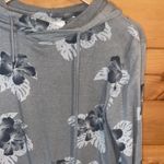 On the Byas  pacsun gray floral pullover sweatshirt Photo 1