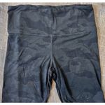 Urban Daizy  black camo biker‎ shorts size L Photo 1