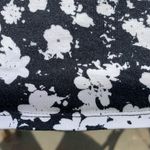 Garage Floral Criss Cross Back Crop Top in Black/White - Large, Short Sleeve Photo 3