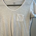SO  White and Tan Fitted Short Sleeve Tee Size Small Pocketed V-Neck Workwear Photo 4