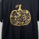 Gildan Pumpkin shirt NWT   Photo 1