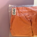 Lululemon  Hotty Hot Low-Rise Lined Short 2.5" Sunny Coral Photo 6