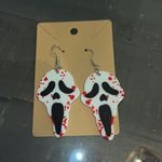 Source Unknown Spooky Ghostface Skeleton Scream Dangle Earrings NEW Photo 0