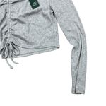 Wild Fable Women's Gray Long Sleeve Ruched Cropped T-Shirt - Size Large - NWT Photo 2