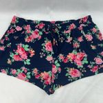 No Boundaries Floral Shorts L Photo 2