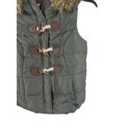 Abercrombie & Fitch Women’s Puffer Vest Small Green Faux Fur Hood Toggle Photo 4
