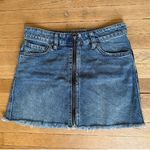 We The Free Free People Front Zip Mini Raw Hem Denim Jean Skirt Size 25 Photo 1