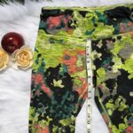 None Green Abstract Workout Running Leggings Size Small Photo 2