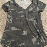 Emory park camo v-neck top  Photo 0