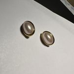 Trifari Signed  Clip On Gold Tone / Pink Faux pearl Earrings Photo 6