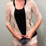 Daytrip Buckle ! Cream lace zip up size small! Photo 6