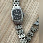 Seiko  Rare Vintage Mechanical Ladies Watch Black Dial Stainless Hands Markers Photo 2