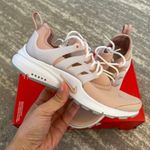 Nike New Air Presto 'Pink Oxford' Photo 0