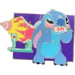 Disney  AUCTIONS PIN LE DA STITCH PULLING DOWN HIS EYELIDS ROCKET RIDE LILO Photo 0